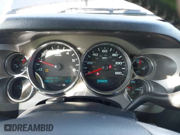 ✅ 2012 Chevrolet Silverado 1500 LT • VIN: 1GCPKSE74CF145134 • Lot: 43698193. Wystawiony na IAAI z przebiegiem 156 828 mil. Bezpłatny archiwum sprzedaży aukcyjnych z USA i szczegółowy raport historii pojazdu na DreamBid. Zdjęcie 7.