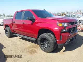 ✅ 2020 Chevrolet Silverado 1500 Custom • VIN: 3GCPWBEF9LG193397 • Lot: 42895082. Wystawiony na IAAI z przebiegiem 92 156 mil. Bezpłatny archiwum sprzedaży aukcyjnych z USA i szczegółowy raport historii pojazdu na DreamBid. Zdjęcie 1.