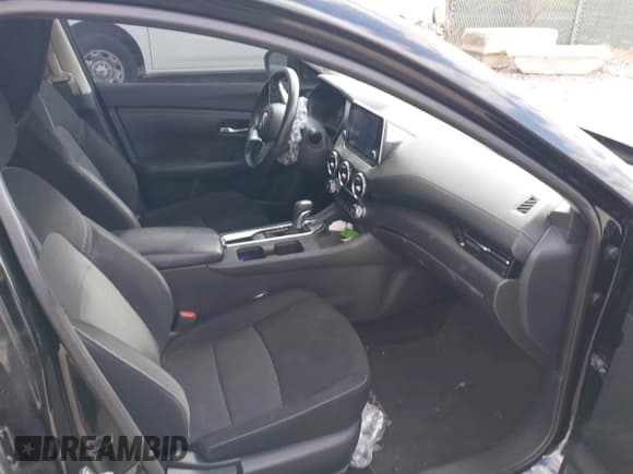 ✅ 2020 Nissan Sentra SV • VIN: 3N1AB8CV6LY241367 • Lot: 43600614. Listed on IAAI with 51,541 mi. Free auction sales archive from the USA and detailed vehicle history report at DreamBid. Image 5.