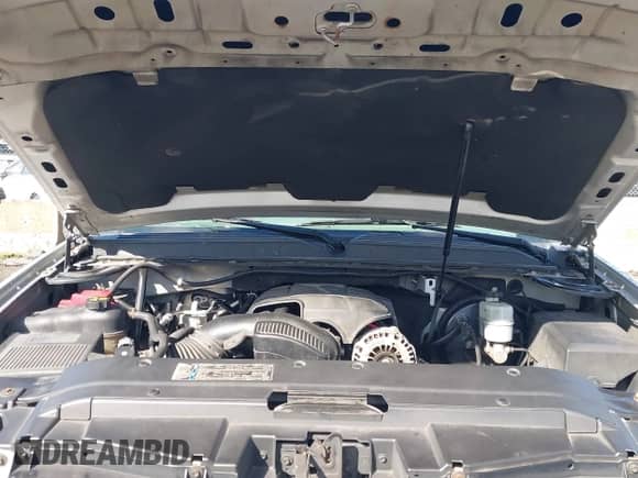 2011 Chevrolet Tahoe LTZ with VIN 1GNSKCE01BR231833, listed as a IAAI auction lot 43053303 with 247,341 mi miles and . Bid and sale history available at DreamBid. Image 10.