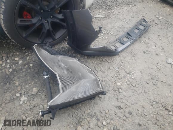 ✅ 2019 Hyundai Santa Fe SEL • VIN: 5NMS33AD9KH007325 • Lot: 38524093. Wystawiony na Copart z przebiegiem 58 364 mil. Bezpłatny archiwum sprzedaży aukcyjnych z USA i szczegółowy raport historii pojazdu na DreamBid. Zdjęcie 15.