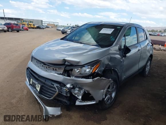 ✅ 2020 Chevrolet Trax LS • VIN: 3GNCJNSB3LL109850 • Lot: 42045580. Listed on IAAI with 46,890 mi. Free auction sales archive from the USA and detailed vehicle history report at DreamBid. Image 17.