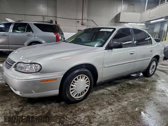 ✅ 2004 Chevrolet Malibu Classic • VIN: 1G1ND52F44M679321 • Лот: 94806825. Опубликован ранее на Copart с пробегом 100 562 миль. Бесплатный доступ к архиву аукционных продаж из США и подробный отчёт об истории автомобиля на DreamBid. Изображение 1.