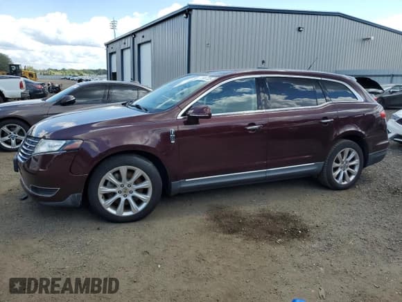 ✅ 2019 Lincoln MKT Reserve • VIN: 2LMHJ5AT2KBL00484 • Лот: 70644725. Опубликован ранее на Copart с пробегом 78 471 миль. Бесплатный доступ к архиву аукционных продаж из США и подробный отчёт об истории автомобиля на DreamBid. Изображение 1.