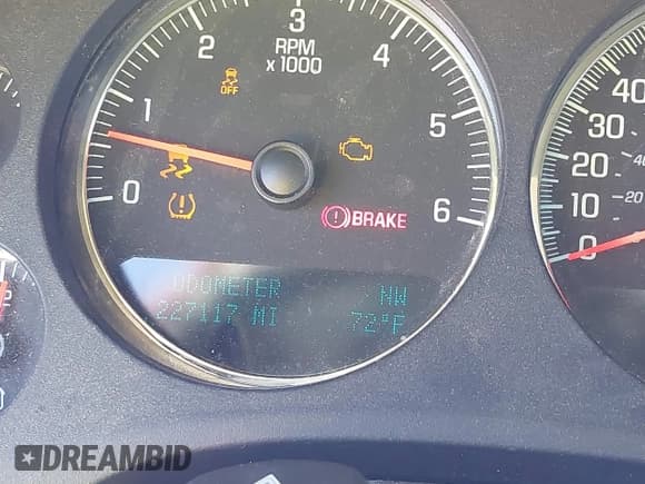 ✅ 2014 Chevrolet Tahoe Commercial • VIN: 1GNLC2E09ER207067 • Lot: 43268966. Listed on IAAI with 227,117 mi. Free auction sales archive from the USA and detailed vehicle history report at DreamBid. Image 15.