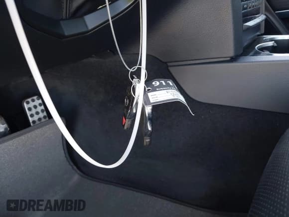 ✅ 2016 Mercedes-Benz E 400 • VIN: WDDKJ6HB9GF331994 • Lot: 41953303. Wystawiony na IAAI z przebiegiem 97 378 mil. Bezpłatny archiwum sprzedaży aukcyjnych z USA i szczegółowy raport historii pojazdu na DreamBid. Zdjęcie 11.