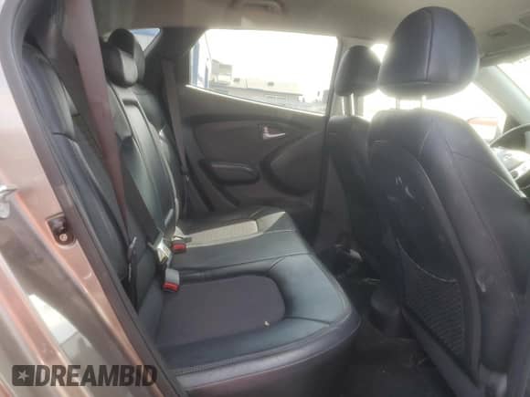 ✅ 2011 Hyundai Tucson Limited • VIN: KM8JUCAC5BU210779 • Lot: 70161325. Listed on Copart with 220,043 mi miles. Access the free auction sales archive from the USA and view a detailed vehicle history report at DreamBid. Image 11.