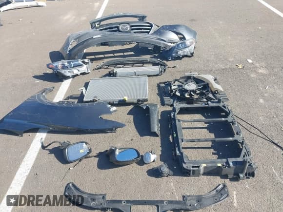 ✅ 2020 Mazda CX-9 Touring • VIN: JM3TCBCY5L0409625 • Lot: 42745843. Listed on IAAI with 44,707 mi. Free auction sales archive from the USA and detailed vehicle history report at DreamBid. Image 12.