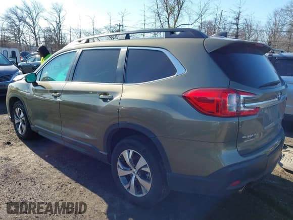 ✅ 2023 Subaru Ascent Premium • VIN: 4S4WMAEDXP3418988 • Lot: 42126655. Listed on IAAI with 44,971 mi. Free auction sales archive from the USA and detailed vehicle history report at DreamBid. Image 3.