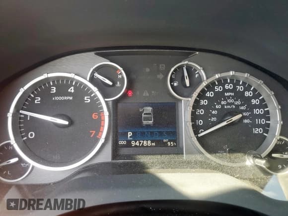 ✅ 2017 Toyota Tundra Platinum • VIN: 5TFAW5F13HX588592 • Lot: 71073635. Listed on Copart with 94,788 mi. Free auction sales archive from the USA and detailed vehicle history report at DreamBid. Image 9.