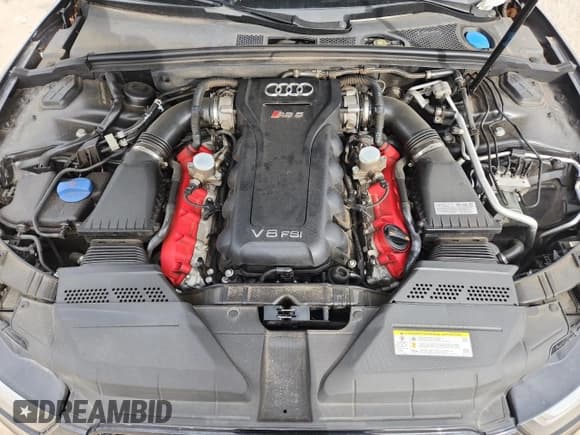 ✅ 2013 Audi RS 5 • VIN: WUAC6AFR3DA900112 • Лот: 81105915. Опубликован ранее на Copart с пробегом 56 936 миль. Бесплатный доступ к архиву аукционных продаж из США и подробный отчёт об истории автомобиля на DreamBid. Изображение 11.