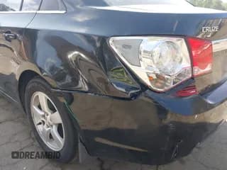 ✅ 2016 Chevrolet Cruze LT • VIN: 1G1PE5SB1G7176657 • Lot: 43514074. Listed on IAAI with 84,643 mi. Free auction sales archive from the USA and detailed vehicle history report at DreamBid. Image 6.