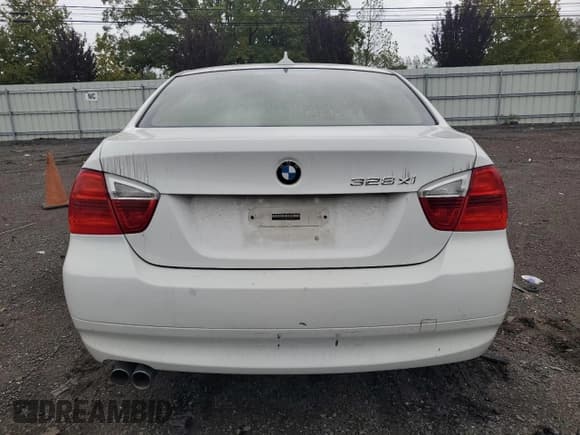 ✅ 2007 BMW 3 Series 328xi • VIN: WBAVC93567K033119 • Лот: 84010085. Опубликован ранее на Copart с пробегом Не указан. Бесплатный доступ к архиву аукционных продаж из США и подробный отчёт об истории автомобиля на DreamBid. Изображение 6.