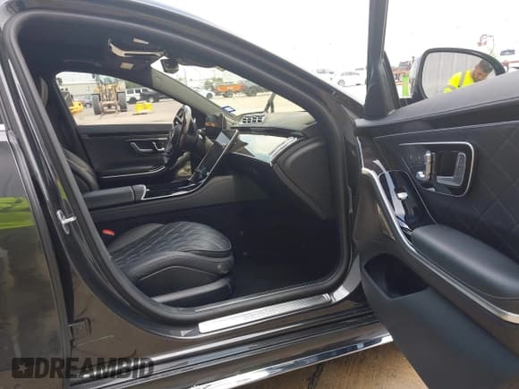 ✅ 2023 Mercedes-Benz S 580 • VIN: W1K6G7GB6PA198518 • Лот: 42043439. Опубликован ранее на IAAI с пробегом 39 643 миль. Бесплатный доступ к архиву аукционных продаж из США и подробный отчёт об истории автомобиля на DreamBid. Изображение 5.