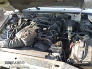 ✅ 2005 Ford Ranger XLT • VIN: 1FTZR45E95PA48989 • Lot: 42582452. Wystawiony na IAAI z przebiegiem 161 510 mil. Bezpłatny archiwum sprzedaży aukcyjnych z USA i szczegółowy raport historii pojazdu na DreamBid. Zdjęcie 10.