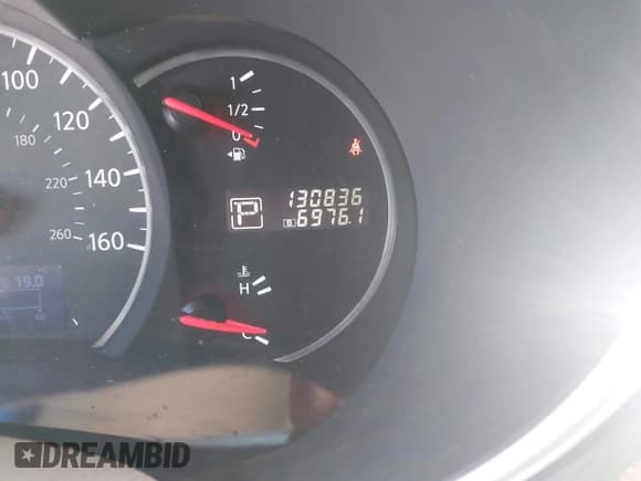 ✅ 2015 Nissan Quest SV • VIN: JN8AE2KP2F9120192 • Lot: 42904000. Wystawiony na IAAI z przebiegiem 130 836 mil. Bezpłatny archiwum sprzedaży aukcyjnych z USA i szczegółowy raport historii pojazdu na DreamBid. Zdjęcie 15.