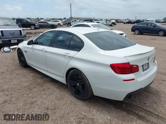 ✅ 2014 BMW 5 Series 535i • VIN: WBA5B1C51ED481211 • Lot: 42649588. Listed on IAAI with 97,920 mi. Free auction sales archive from the USA and detailed vehicle history report at DreamBid. Image 3.