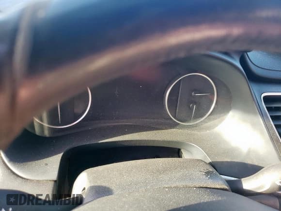 ✅ 2017 Buick LaCrosse Premium • VIN: 1G4ZS5SS8HU148829 • Лот: 66878675. Опубликован ранее на Copart с пробегом 172 327 миль. Бесплатный доступ к архиву аукционных продаж из США и подробный отчёт об истории автомобиля на DreamBid. Изображение 9.