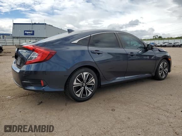 ✅ 2018 Honda Civic EX-T • VIN: 19XFC1F39JE200568 • Lot: 92474165. Listed on Copart with 83,747 mi. Free auction sales archive from the USA and detailed vehicle history report at DreamBid. Image 3.