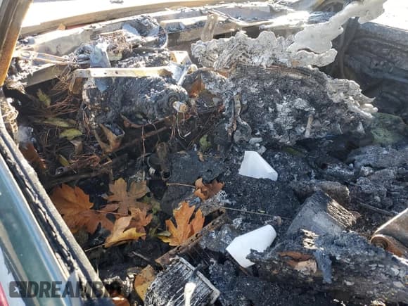 ✅ 2002 Chevrolet Silverado 2500HD LT • VIN: 1GCHK23152F153955 • Лот: 93666755. Опубликован ранее на Copart с пробегом Не указан. Бесплатный доступ к архиву аукционных продаж из США и подробный отчёт об истории автомобиля на DreamBid. Изображение 8.