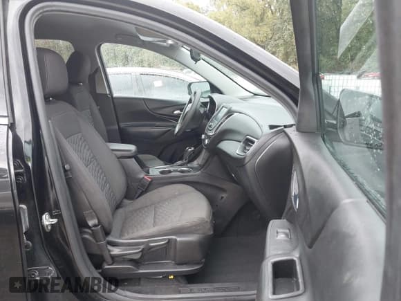 ✅ 2018 Chevrolet Equinox LT • VIN: 2GNAXJEV4J6197183 • Lot: 43381774. Wystawiony na IAAI z przebiegiem 250 059 mil. Bezpłatny archiwum sprzedaży aukcyjnych z USA i szczegółowy raport historii pojazdu na DreamBid. Zdjęcie 5.