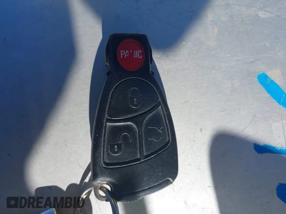 ✅ 1998 Mercedes-Benz E 320 • VIN: WDBJF65F4WA699931 • Lot: 43653446. Wystawiony na IAAI z przebiegiem 126 403 mil. Bezpłatny archiwum sprzedaży aukcyjnych z USA i szczegółowy raport historii pojazdu na DreamBid. Zdjęcie 11.