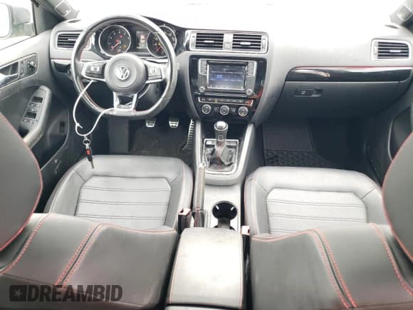 ✅ 2016 Volkswagen Jetta GLI SE • VIN: 3VW5S7AJ2GM419083 • Lot: 81679594. Wystawiony na Copart z przebiegiem 65 933 mil. Bezpłatny archiwum sprzedaży aukcyjnych z USA i szczegółowy raport historii pojazdu na DreamBid. Zdjęcie 8.