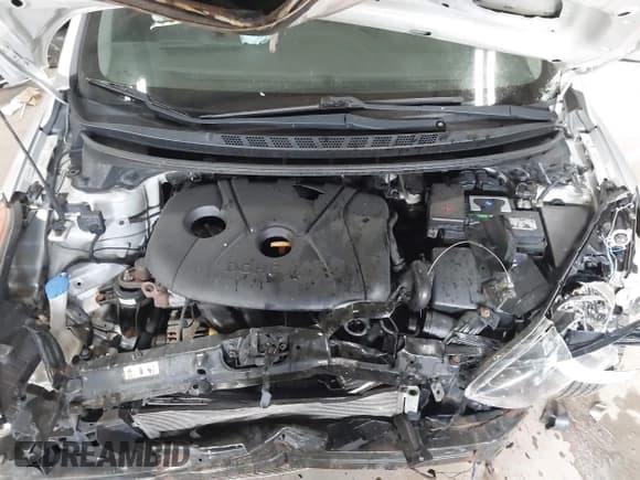 ✅ 2013 Hyundai Elantra GS • VIN: KMHDH6AE6DU005981 • Lot: 41560050. Listed on IAAI with Not provided. Free auction sales archive from the USA and detailed vehicle history report at DreamBid. Image 10.