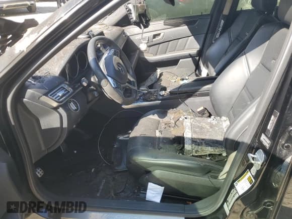 ✅ 2015 Mercedes-Benz E 63 AMG S-Model • VIN: WDDHF7GB6FB095300 • Лот: 71422064. Опубликован ранее на Copart с пробегом Не указан. Бесплатный доступ к архиву аукционных продаж из США и подробный отчёт об истории автомобиля на DreamBid. Изображение 7.