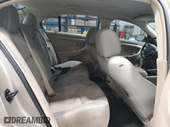 ✅ 2017 Ford Taurus SEL • VIN: 1FAHP2E89HG112569 • Lot: 61120595. Listed on Copart with 176,526 mi. Free auction sales archive from the USA and detailed vehicle history report at DreamBid. Image 10.