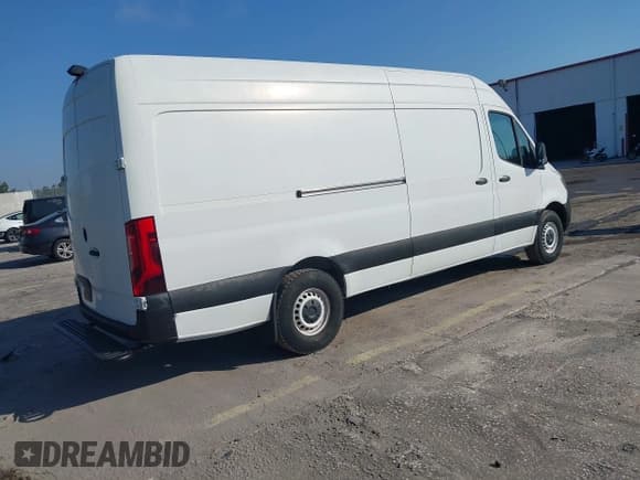 ✅ 2019 Mercedes-Benz Sprinter • VIN: WD3PF1CD7KP059844 • Lot: 43707792. Wystawiony na IAAI z przebiegiem 51 557 mil. Bezpłatny archiwum sprzedaży aukcyjnych z USA i szczegółowy raport historii pojazdu na DreamBid. Zdjęcie 4.