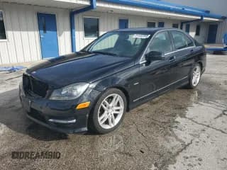 ✅ 2012 Mercedes-Benz C 250 Sport • VIN: WDDGF4HB0CA614206 • Lot: 81440385. Wystawiony na Copart z przebiegiem 135 136 mil. Bezpłatny archiwum sprzedaży aukcyjnych z USA i szczegółowy raport historii pojazdu na DreamBid. Zdjęcie 1.