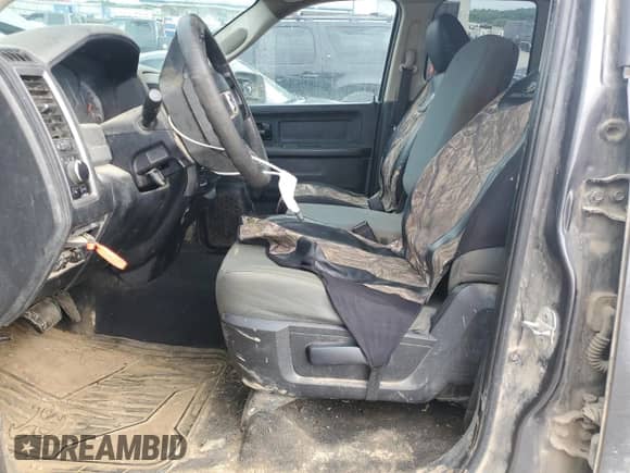 2016 Ram 1500 Tradesman with VIN 1C6RR7FG9GS267685, listed as a Copart auction lot 68825925 with 188,679 mi miles and Salvage title. Bid and sale history available at DreamBid. Image 7.