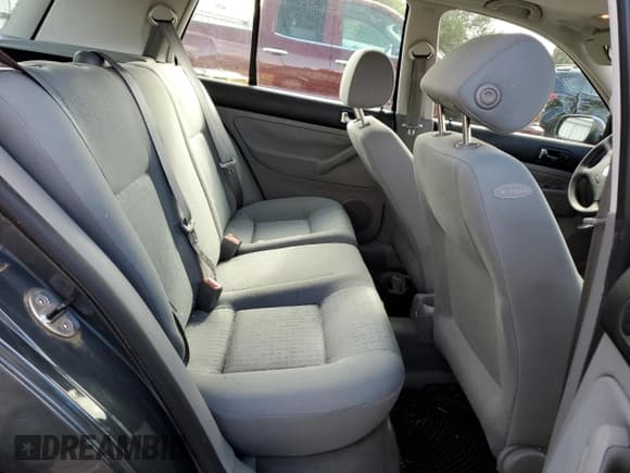 ✅ 2006 Volkswagen Golf GL • VIN: 9BWFL61J864009404 • Лот: 75228304. Опубликован ранее на Copart с пробегом 100 048 миль. Бесплатный доступ к архиву аукционных продаж из США и подробный отчёт об истории автомобиля на DreamBid. Изображение 11.