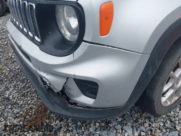 ✅ 2019 Jeep Renegade Latitude • VIN: ZACNJABB8KPK80770 • Лот: 42909311. Опубликован ранее на IAAI с пробегом 171 488 миль. Бесплатный доступ к архиву аукционных продаж из США и подробный отчёт об истории автомобиля на DreamBid. Изображение 6.