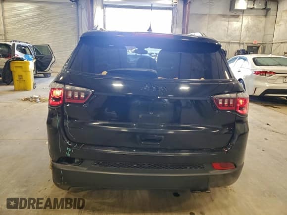 ✅ 2019 Jeep Compass Latitude • VIN: 3C4NJCBB5KT706714 • Lot: 93632745. Listed on Copart with 102,258 mi. Free auction sales archive from the USA and detailed vehicle history report at DreamBid. Image 6.