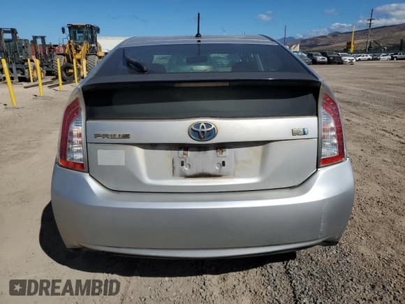 ✅ 2015 Toyota Prius Two • VIN: JTDKN3DU5F0452057 • Lot: 81672905. Listed on Copart with 198,257 mi. Free auction sales archive from the USA and detailed vehicle history report at DreamBid. Image 6.