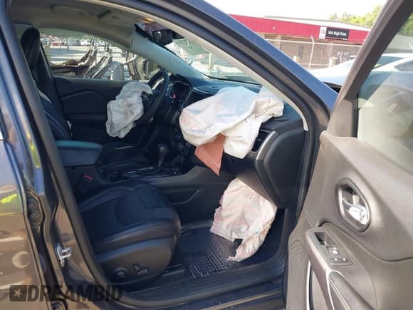 ✅ 2022 Jeep Cherokee Latitude Lux • VIN: 1C4PJLMX3ND516695 • Lot: 42902034. Listed on IAAI with 28,683 mi. Free auction sales archive from the USA and detailed vehicle history report at DreamBid. Image 5.