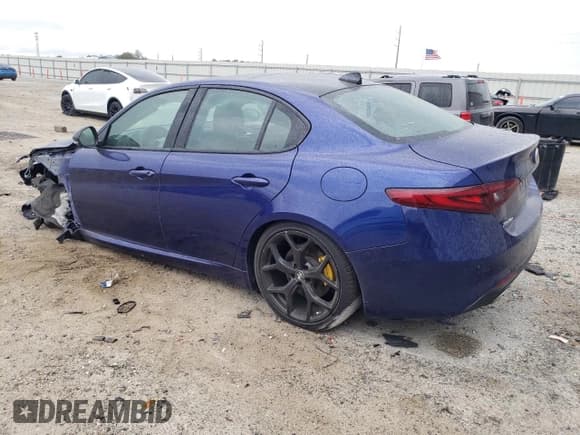 ✅ 2021 Alfa Romeo Giulia Ti Sport • VIN: ZARFAMBN0M7646049 • Lot: 45304455. Listed on Copart with Not provided. Free auction sales archive from the USA and detailed vehicle history report at DreamBid. Image 2.