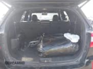 ✅ 2014 Kia Sorento SX • VIN: 5XYKW4A77EG443256 • Lot: 43188298. Listed on IAAI with 200,248 mi. Free auction sales archive from the USA and detailed vehicle history report at DreamBid. Image 12.