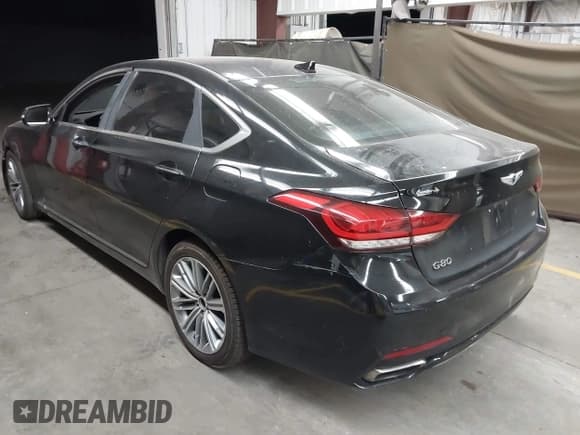✅ 2018 Genesis G80 3.8L • VIN: KMHGN4JE6JU215955 • Lot: 42758514. Wystawiony na IAAI z przebiegiem 152 939 mil. Bezpłatny archiwum sprzedaży aukcyjnych z USA i szczegółowy raport historii pojazdu na DreamBid. Zdjęcie 3.