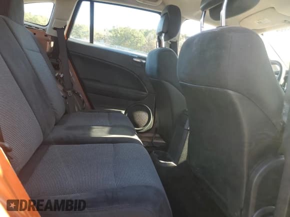 ✅ 2011 Dodge Caliber Mainstreet • VIN: 1B3CB3HA6BD221203 • Лот: 85759804. Опубликован ранее на Copart с пробегом 125 442 миль. Бесплатный доступ к архиву аукционных продаж из США и подробный отчёт об истории автомобиля на DreamBid. Изображение 11.