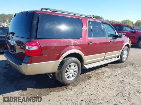 ✅ 2013 Ford Expedition Max XLT • VIN: 1FMJK1H59DEF16561 • Lot: 43611898. Listed on IAAI with 137,021 mi. Free auction sales archive from the USA and detailed vehicle history report at DreamBid. Image 4.