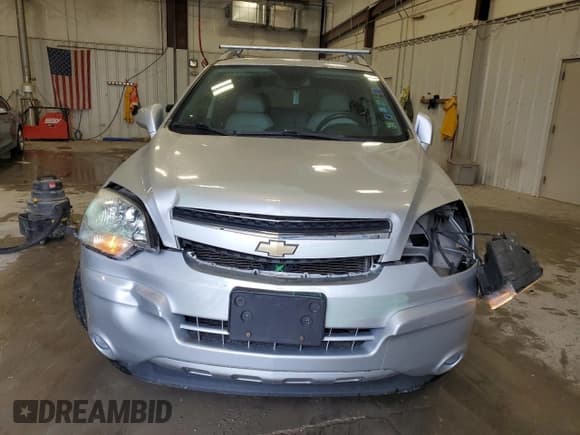 ✅ 2014 Chevrolet Captiva Sport LTZ • VIN: 3GNAL4EK9ES506446 • Lot: 53636155. Wystawiony na Copart z przebiegiem 138 702 mil. Bezpłatny archiwum sprzedaży aukcyjnych z USA i szczegółowy raport historii pojazdu na DreamBid. Zdjęcie 5.