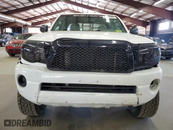✅ 2011 Toyota Tacoma • VIN: 5TFUX4EN7BX004369 • Lot: 81126365. Listed on Copart with 92,394 mi. Free auction sales archive from the USA and detailed vehicle history report at DreamBid. Image 5.