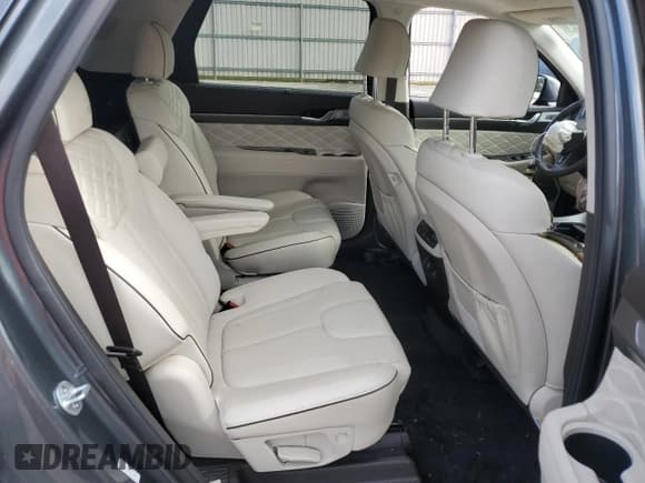 ✅ 2020 Hyundai Palisade Limited • VIN: KM8R54HE0LU115870 • Лот: 81055564. Опубликован ранее на Copart с пробегом 31 704 миль. Бесплатный доступ к архиву аукционных продаж из США и подробный отчёт об истории автомобиля на DreamBid. Изображение 12.