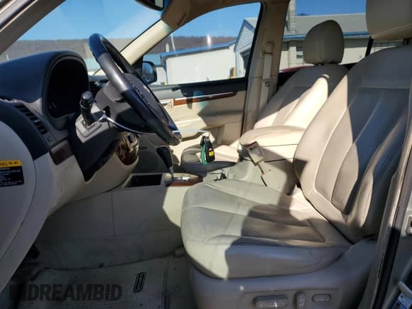 ✅ 2007 Hyundai Santa Fe SE • VIN: 5NMSH13E37H037679 • Lot: 82422074. Listed on Copart with 98,241 mi. Free auction sales archive from the USA and detailed vehicle history report at DreamBid. Image 7.