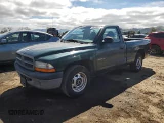 ✅ 2001 Dodge Dakota • VIN: 1B7FL26P21S233496 • Lot: 48014635. Wystawiony na Copart z przebiegiem 106 852 mil. Bezpłatny archiwum sprzedaży aukcyjnych z USA i szczegółowy raport historii pojazdu na DreamBid. Zdjęcie 1.