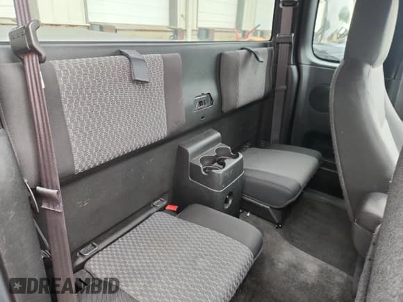 ✅ 2012 Chevrolet Colorado 1LT • VIN: 1GCESCF99C8152792 • Лот: 60963475. Опубликован ранее на Copart с пробегом 153 186 миль. Бесплатный доступ к архиву аукционных продаж из США и подробный отчёт об истории автомобиля на DreamBid. Изображение 10.