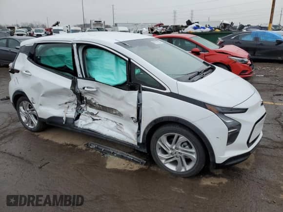 2023 Chevrolet Bolt EV 1LT z VIN 1G1FW6S09P4155053, wystawiony jako Copart lot #81611933 z przebiegiem 5 986 mil mil oraz . Historia ofert i sprzedaży dostępna na DreamBid. Obrazek 4.